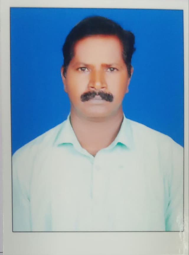 Ebinesan M — photo