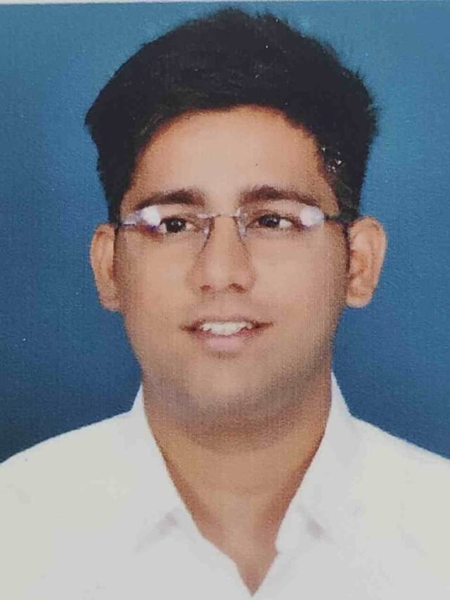 Kaushik S — photo